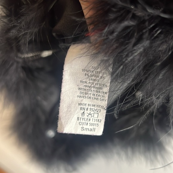 Pants Store Feather Trim Cropped Tube Top Size Small - Picture 6 of 7